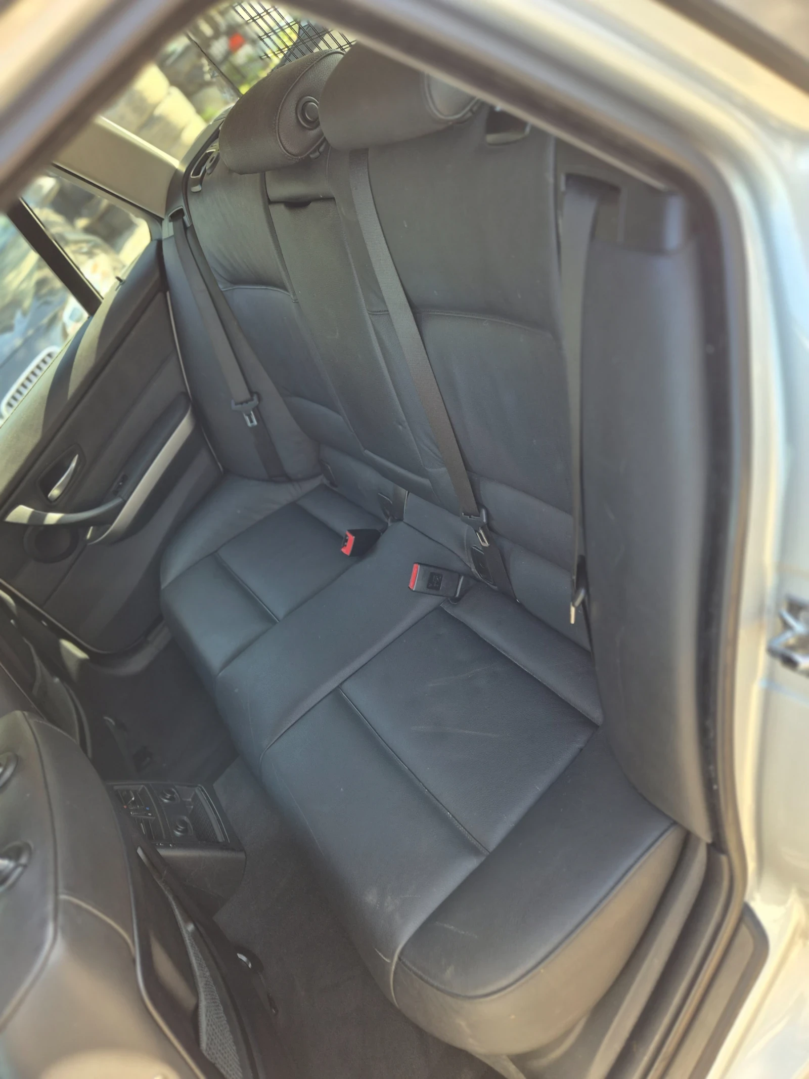 BMW 325 Xi ГЕРМАНИЯ! ТОП!, снимка 9 - Автомобили и джипове - 54337490