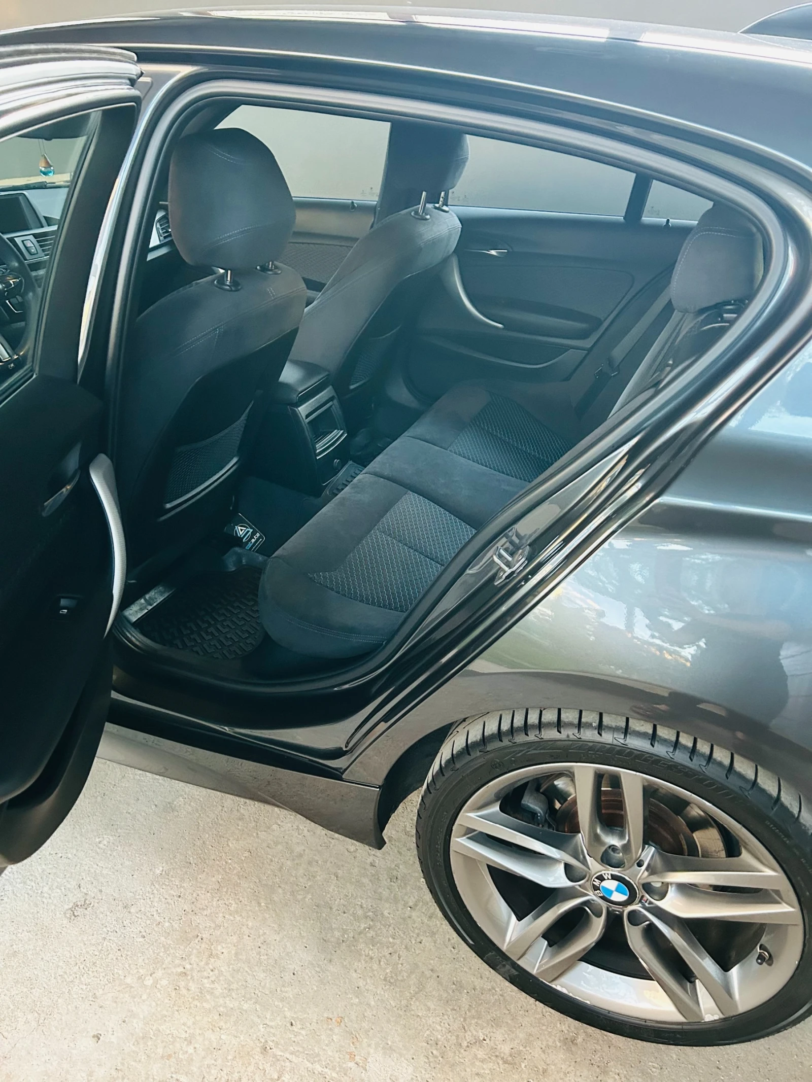 BMW 120 B48, снимка 8 - Автомобили и джипове - 54359757