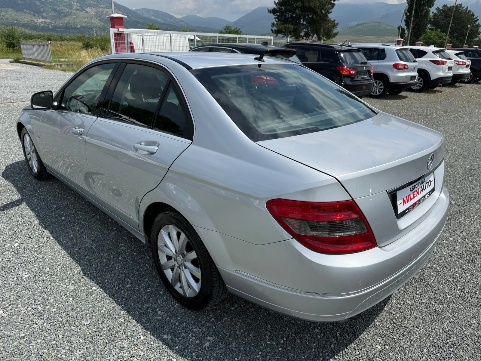 Mercedes-Benz C 180 (KATO НОВА), снимка 8 - Автомобили и джипове - 54765979
