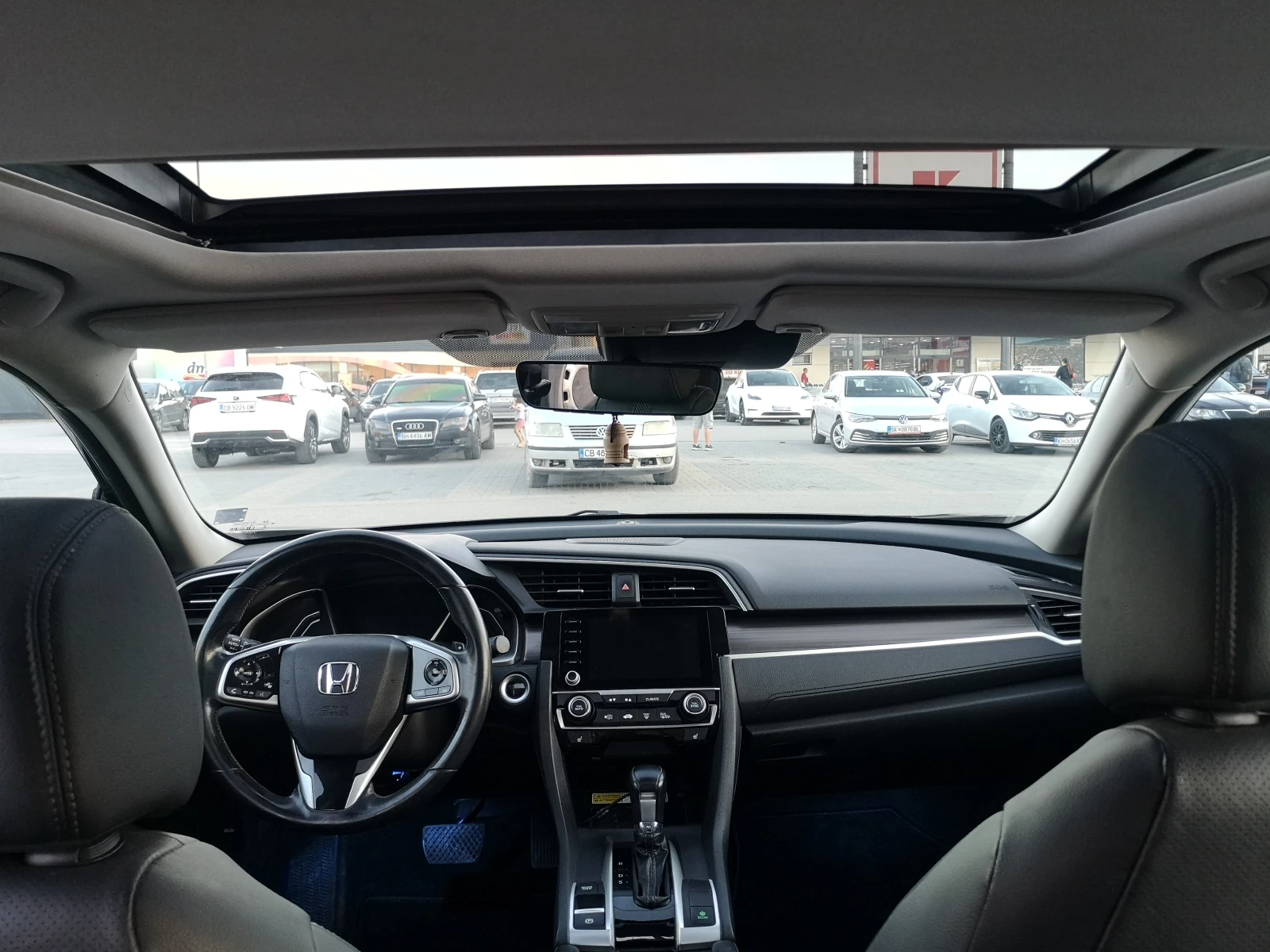 Honda Civic Touring, снимка 11 - Автомобили и джипове - 54940217