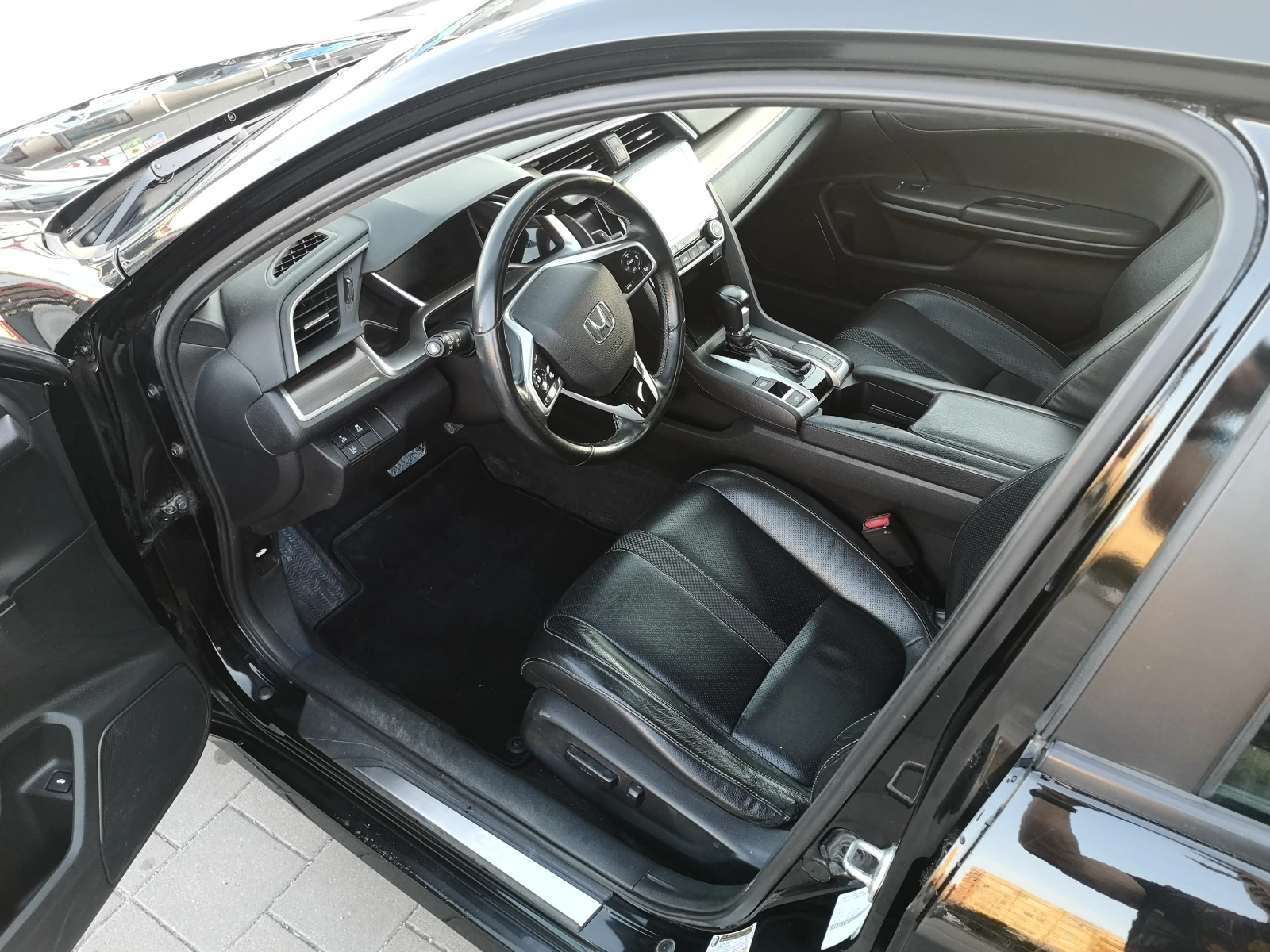 Honda Civic Touring, снимка 7 - Автомобили и джипове - 54940217