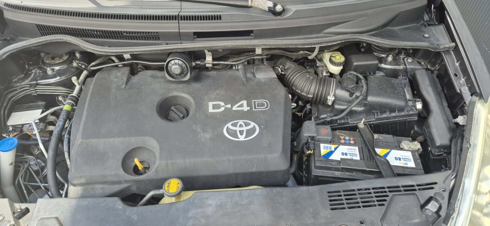 Toyota Corolla verso D4D, снимка 10 - Автомобили и джипове - 55302632