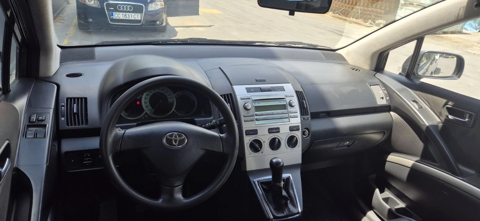 Toyota Corolla verso D4D, снимка 13 - Автомобили и джипове - 55670888