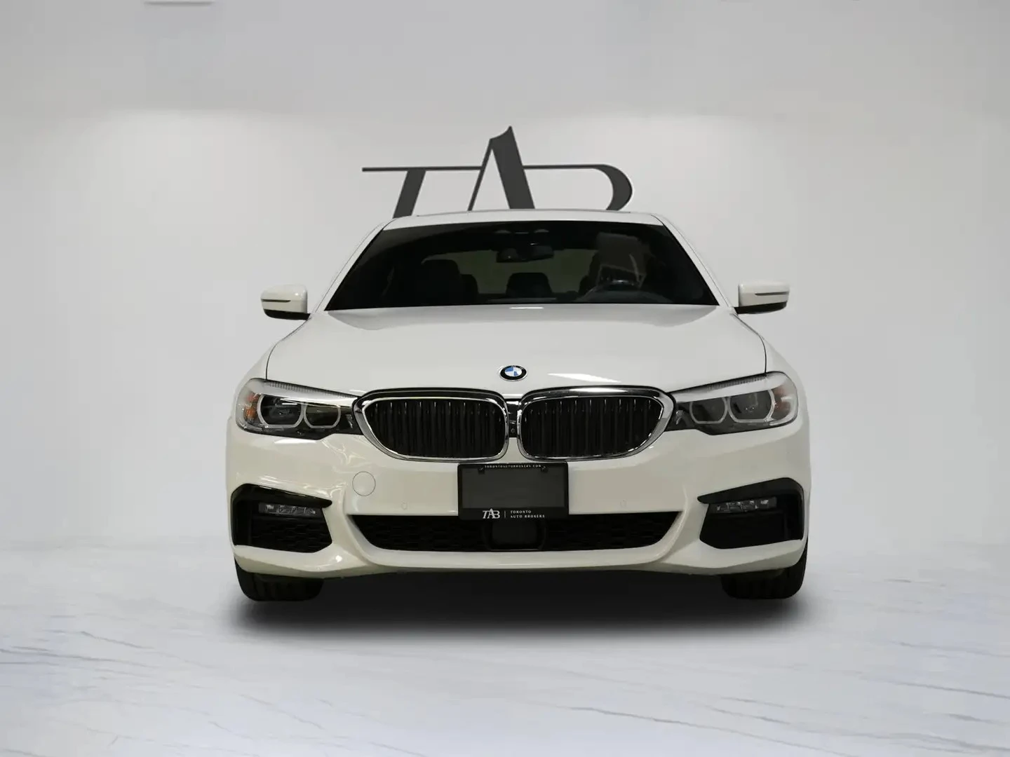 BMW 540 i M Sport ЦЕНА ДО БЪЛГАРИЯ АВТОКРЕДИТ, снимка 2 - Автомобили и джипове - 55559628