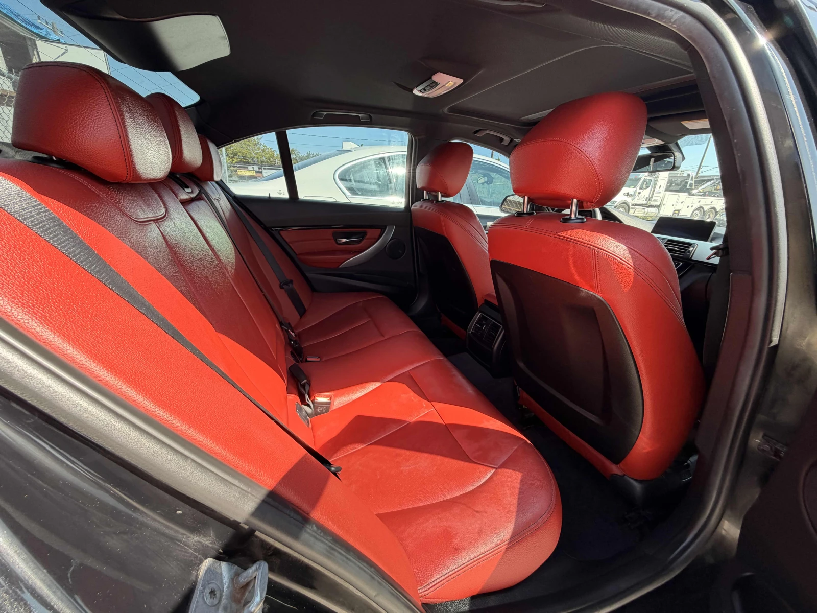 BMW 330 i xDrive, ��������� ���� | Mobile.bg � ����������� 11