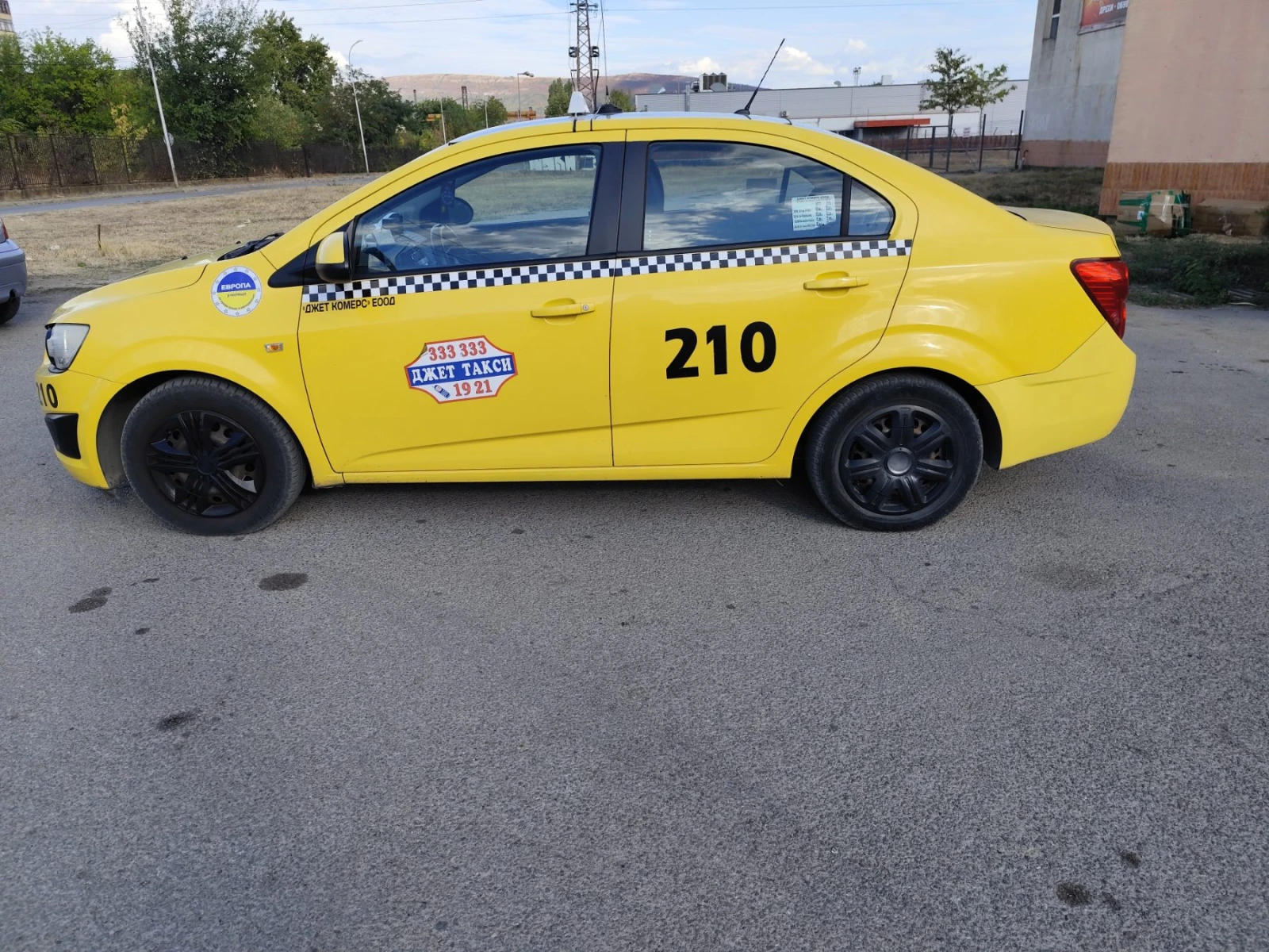 Chevrolet Aveo 1.2, снимка 4 - Автомобили и джипове - 56202399