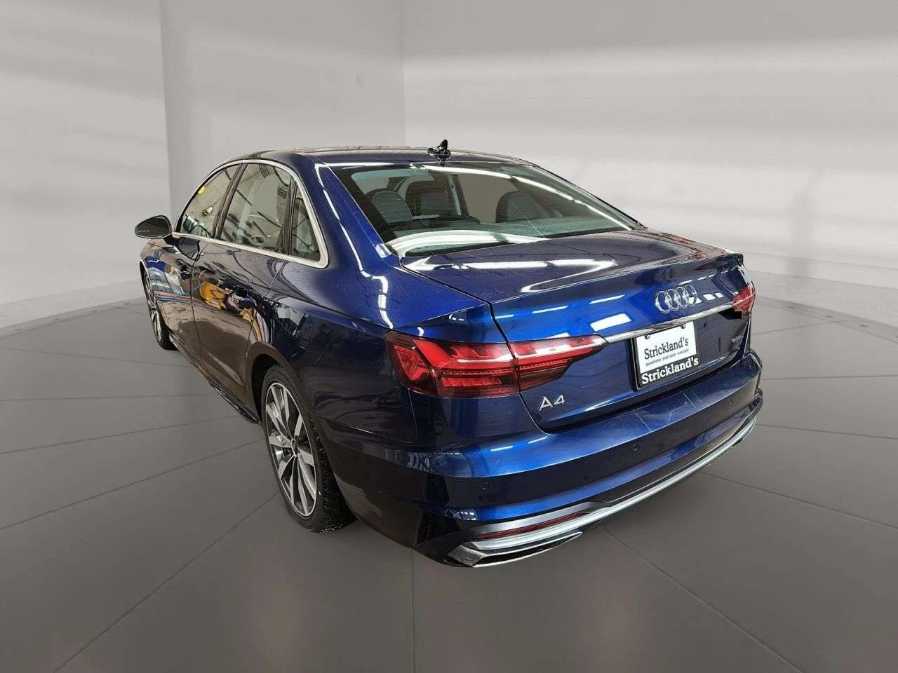 Audi A4 KOMFORT QUATTRO, снимка 4 - Автомобили и джипове - 56528304