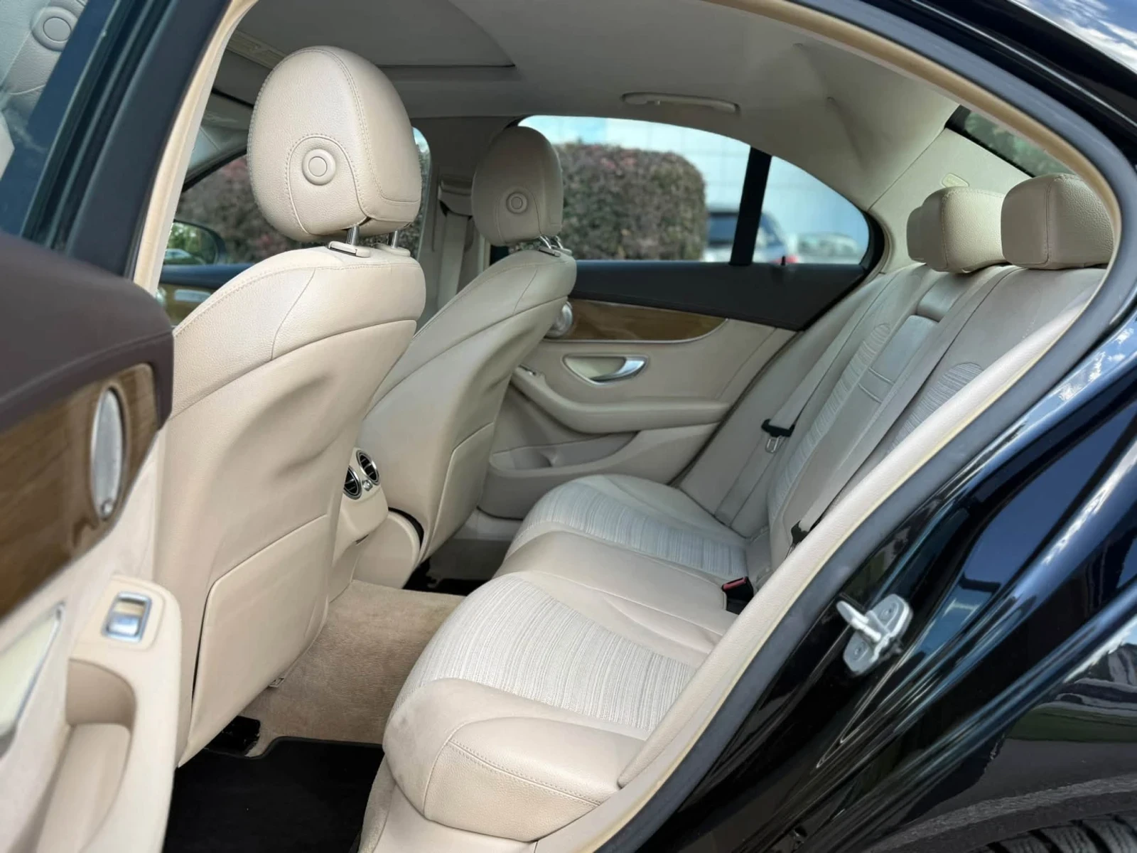 Mercedes-Benz C 220, снимка 9 - Автомобили и джипове - 56651774