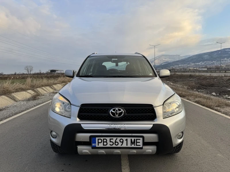 Toyota Rav4 2.0 ГАЗ ПЕРФЕКТНА, снимка 2 - Автомобили и джипове - 49199420