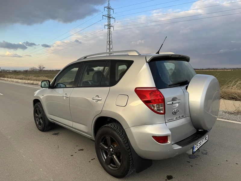 Toyota Rav4 2.0 ГАЗ ПЕРФЕКТНА, снимка 6 - Автомобили и джипове - 49199420