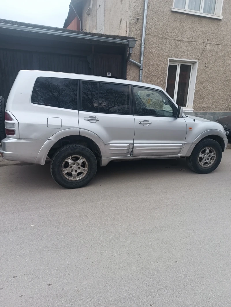 Mitsubishi Pajero 3.2, снимка 3 - Автомобили и джипове - 49325983