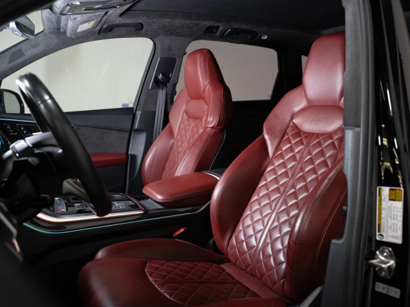 Audi SQ7 PREMIUM PLUS / 7 SEATS / BANG & OLUFSEN, снимка 5 - Автомобили и джипове - 52643741