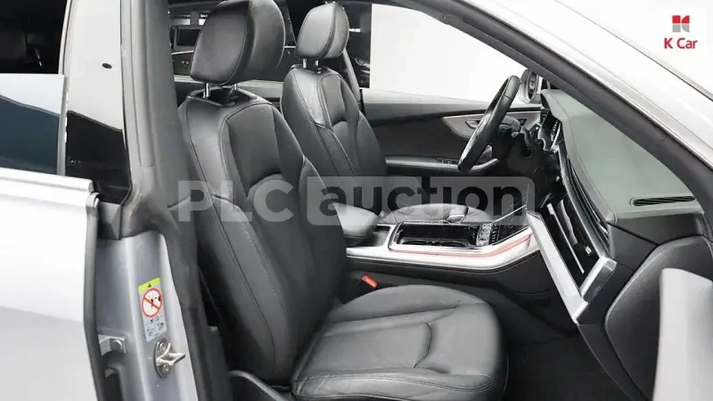 Audi Q8 DISTRONIC| ОБДУХВАНЕ| ВЪЗДУХ| HUD| ВКЛ.ТЕХНОТЕСТ, снимка 8 - Автомобили и джипове - 54971696