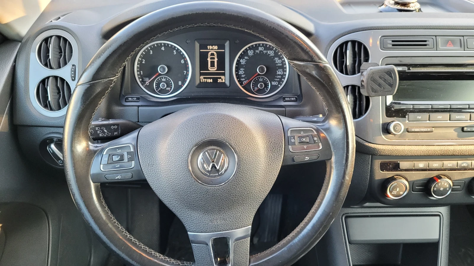 VW Tiguan 4 motion 2.0 TSI - изображение 10