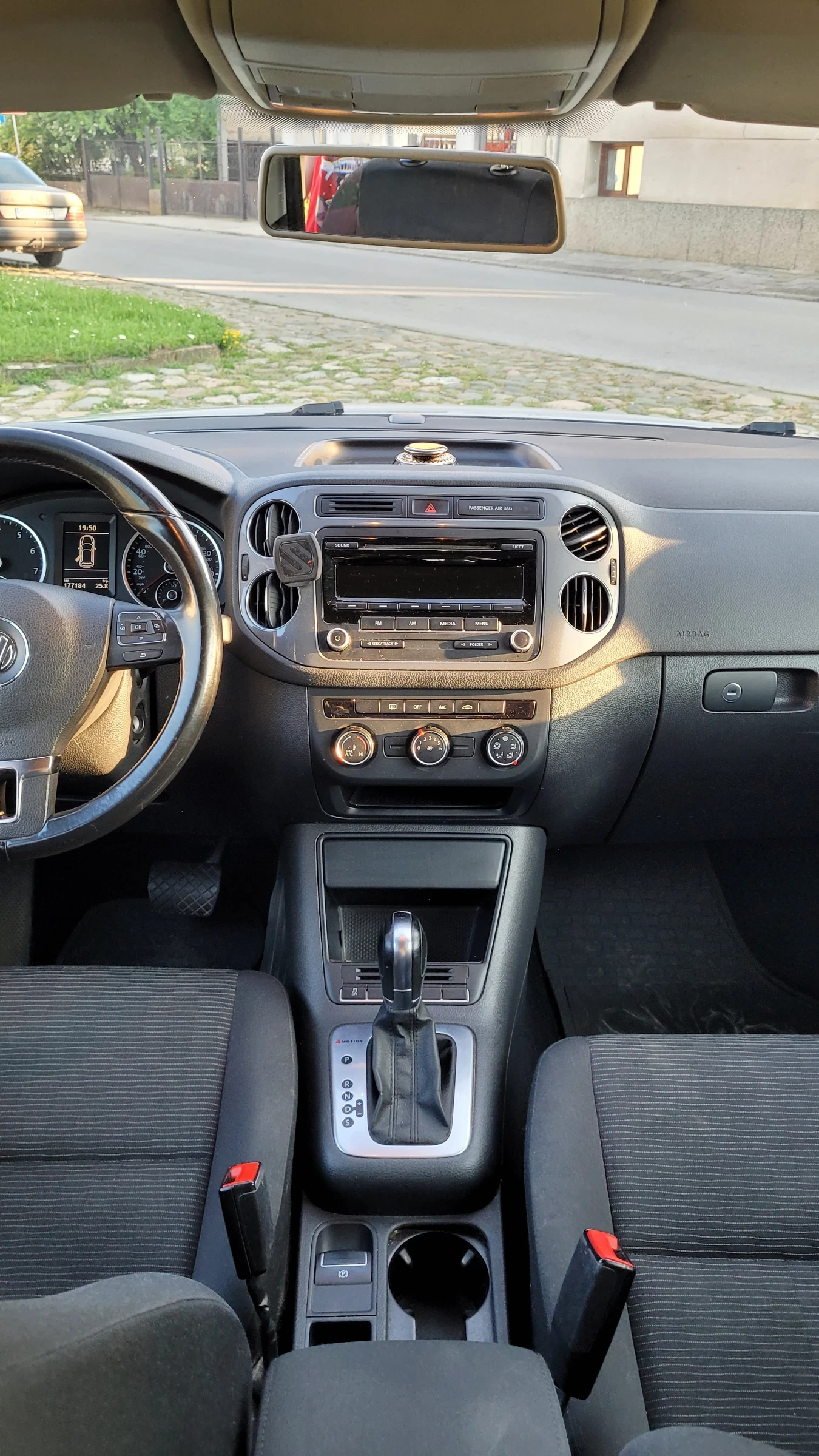 VW Tiguan 4 motion 2.0 TSI - изображение 9