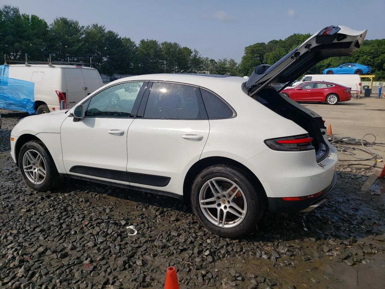 Porsche Macan All wheel drive - изображение 2