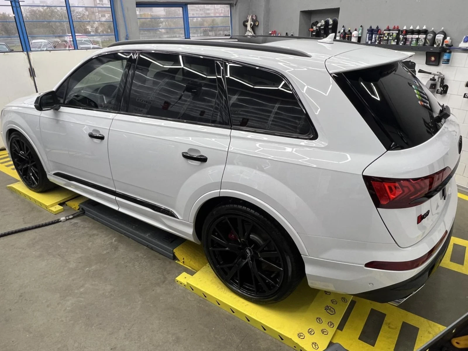 Audi SQ7  - изображение 2