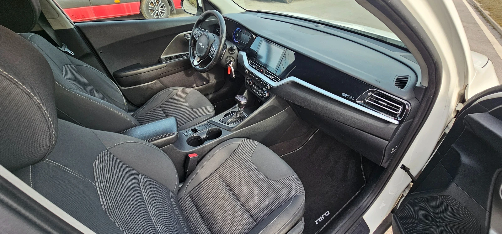 Kia Niro 1.8   ������  ��� | Mobile.bg � ����������� 12