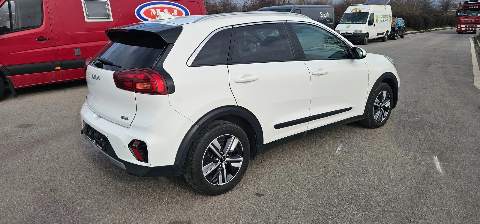 Kia Niro 1.8   ������  ��� | Mobile.bg � ����������� 4