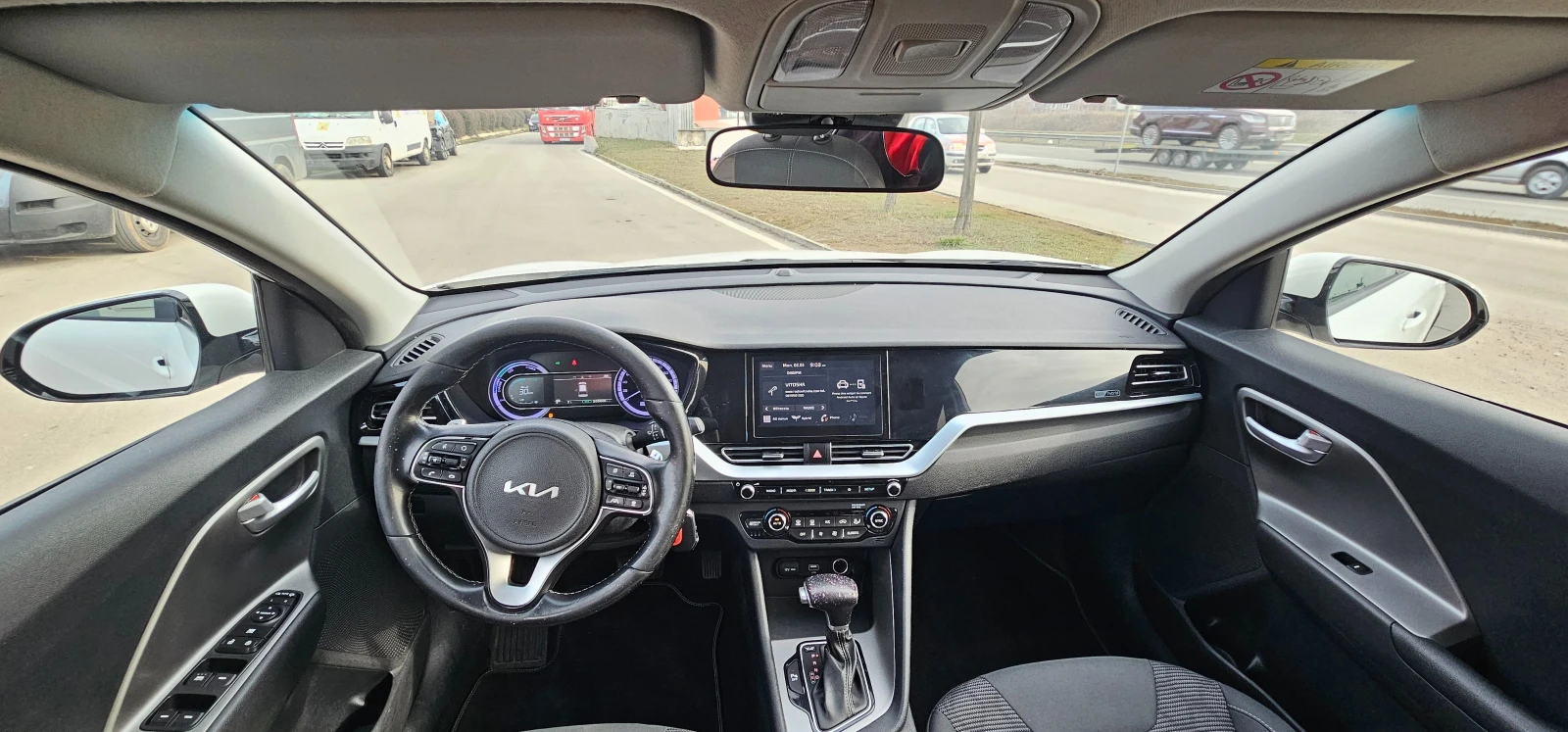 Kia Niro 1.8   ������  ��� | Mobile.bg � ����������� 9