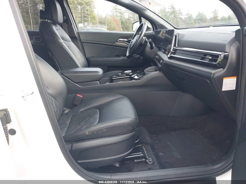 Kia Sportage 2024 KIA SPORTAGE PLUG-IN HYBRID X-LINE, снимка 11 - Автомобили и джипове - 53733192