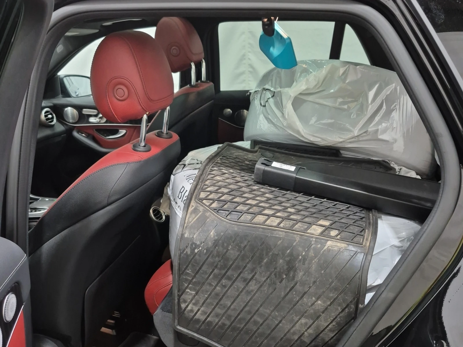 Mercedes-Benz GLC 43 AMG * * CARFAX * * АВТО КРЕДИТ * * , снимка 10 - Автомобили и джипове - 54005264