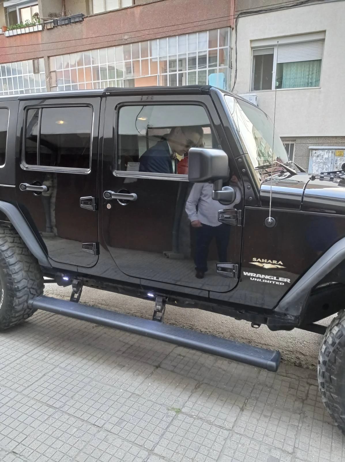 Jeep Wrangler Sahara, снимка 14 - Автомобили и джипове - 54304187