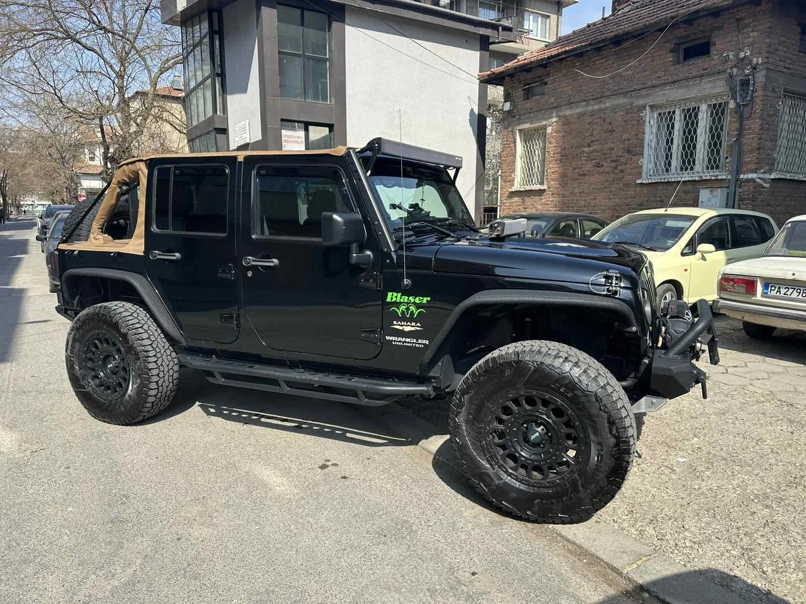Jeep Wrangler Sahara, снимка 2 - Автомобили и джипове - 54304187
