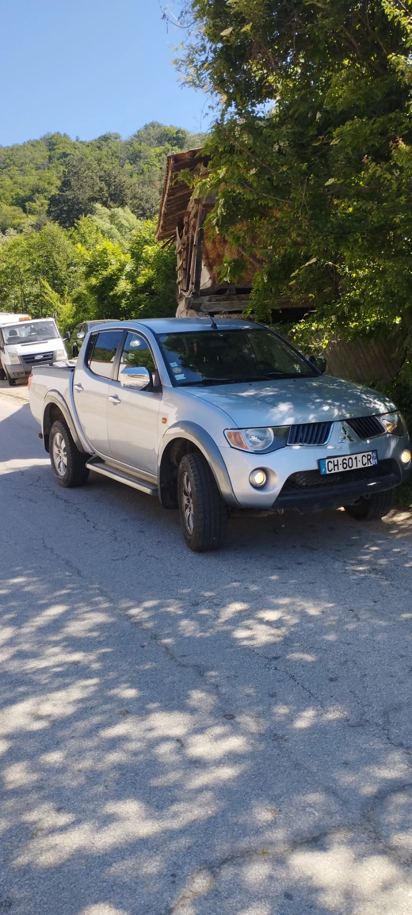 Mitsubishi L200 2.5 136