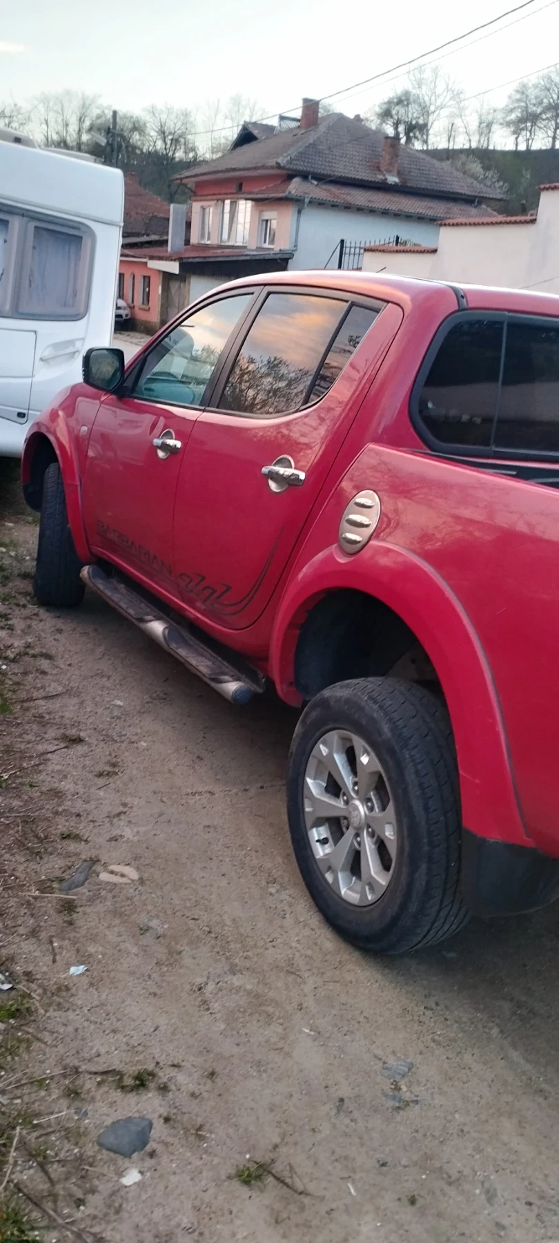 Mitsubishi L200, снимка 2 - Автомобили и джипове - 54747569