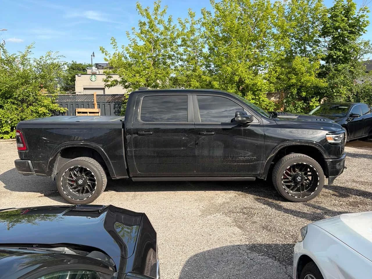 Dodge RAM 1500 * Limited * CARFAX * БЕЗ ПЪРВОНАЧАЛНА ВНОСКА, снимка 3 - Автомобили и джипове - 55410513