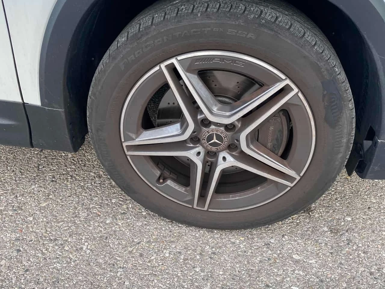 Mercedes-Benz GLB 250 /BURMESTER / 360 / DISTRONIC / CARFAX, снимка 7 - Автомобили и джипове - 55711879