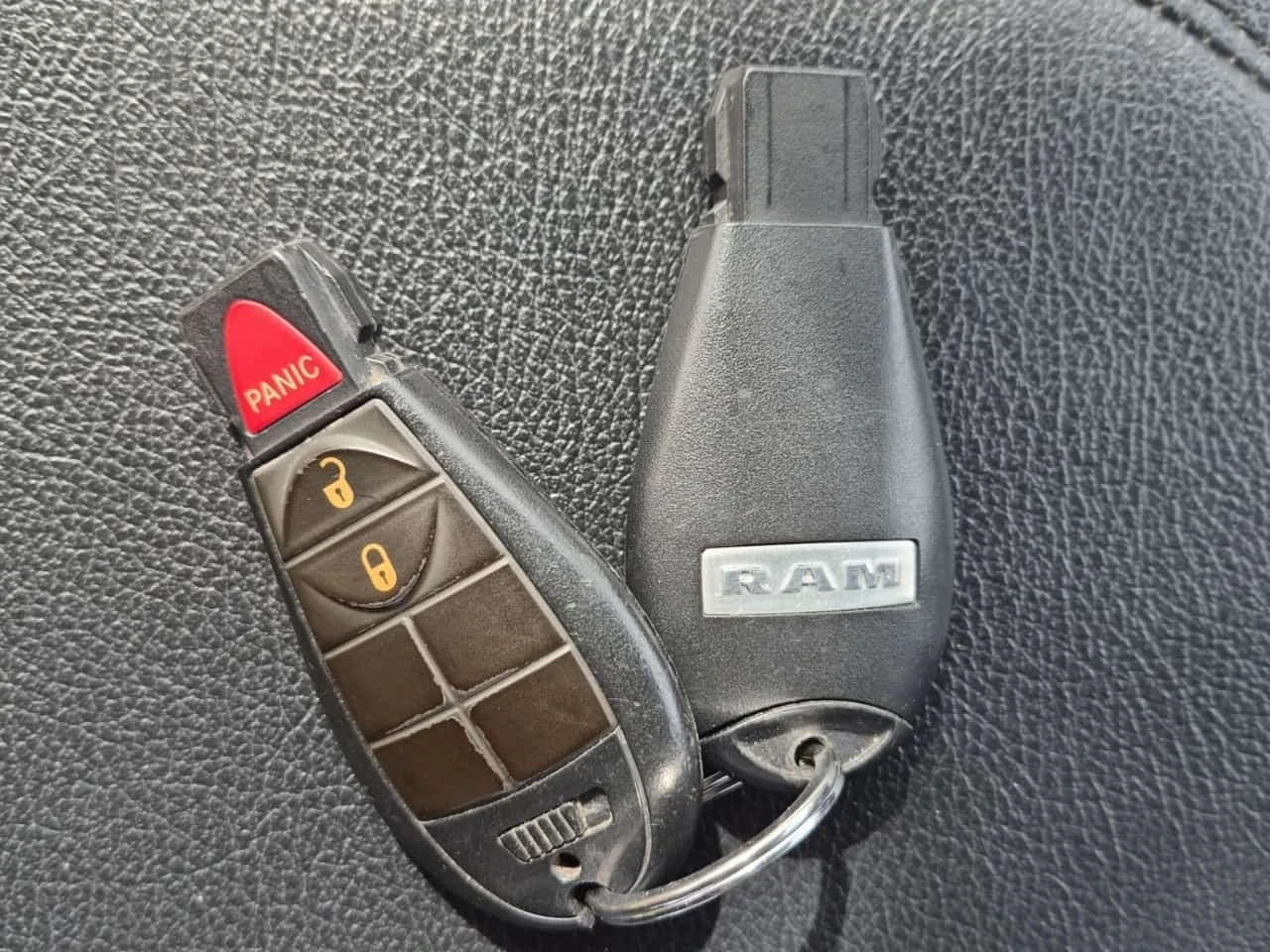 Dodge RAM 1500 * 4x4 Crew Cab 5'7" Box Express Crew Cab * | Mobile.bg � ����������� 8