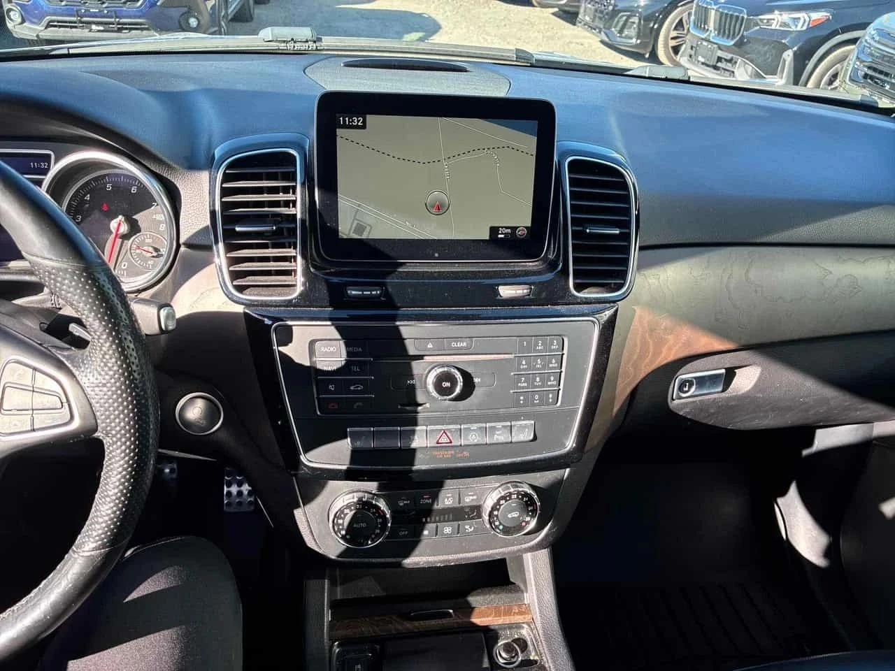 Mercedes-Benz GLE 400, снимка 9 - Автомобили и джипове - 56732043