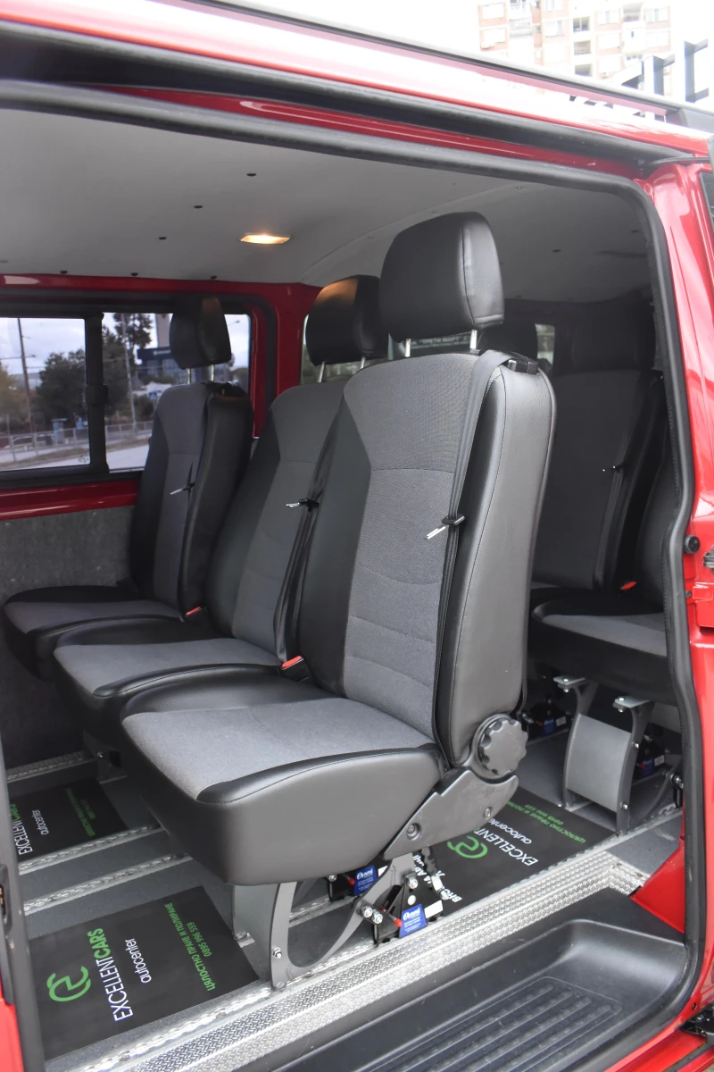 VW Transporter 2.0ТDI* 4MOTION* 7+ 1места* AUTOMAT, снимка 9 - Бусове и автобуси - 51932038