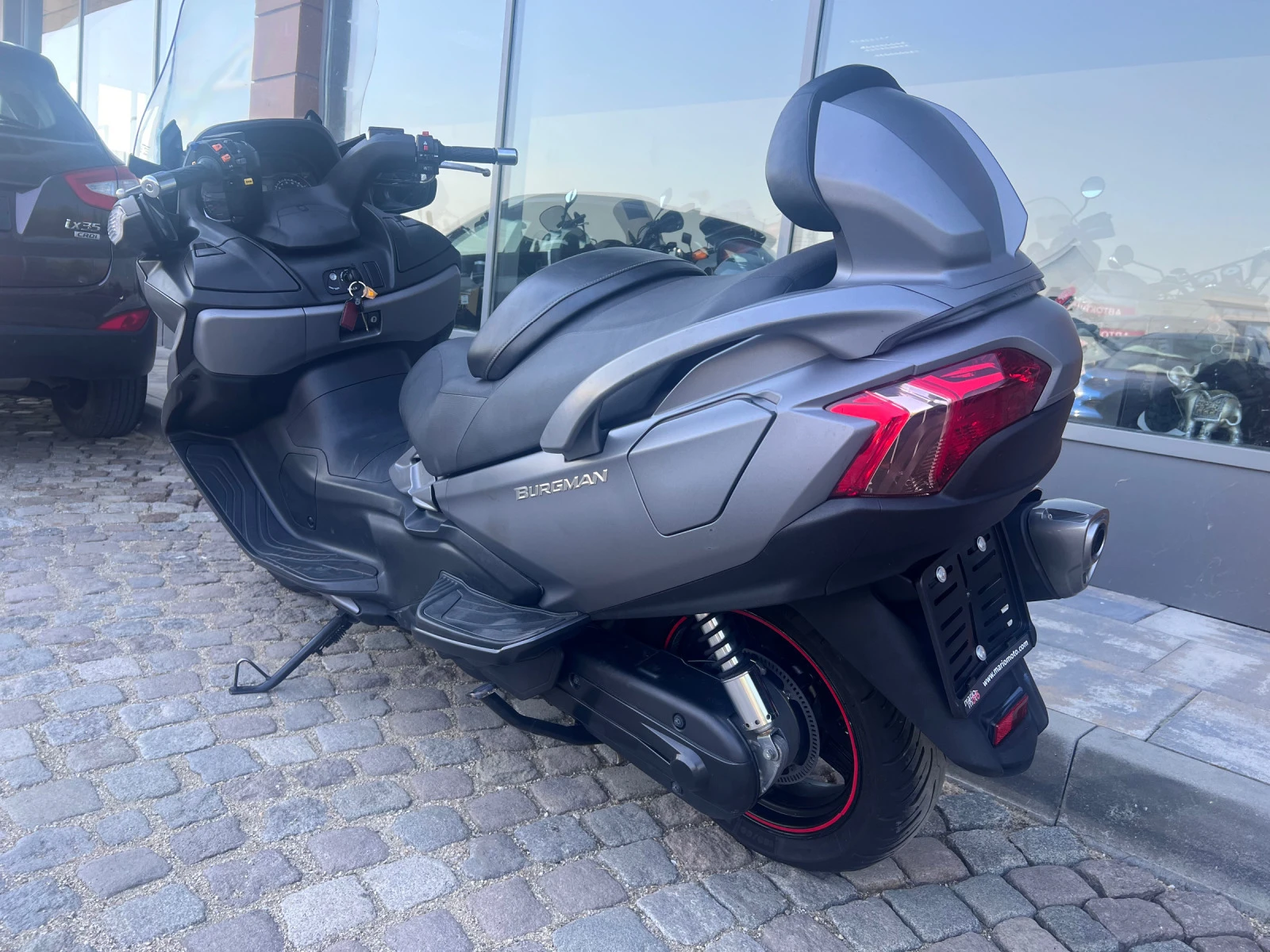 Suzuki Burgman 650 - изображение 6