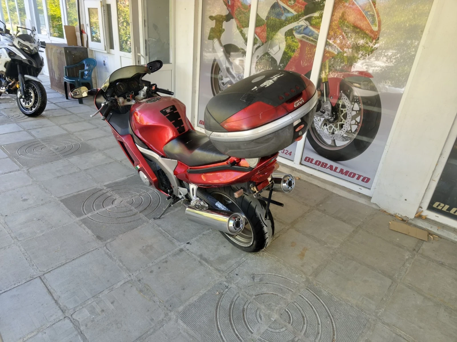 Honda Cbr 1100хх, снимка 2 - Мотоциклети и мототехника - 56075837