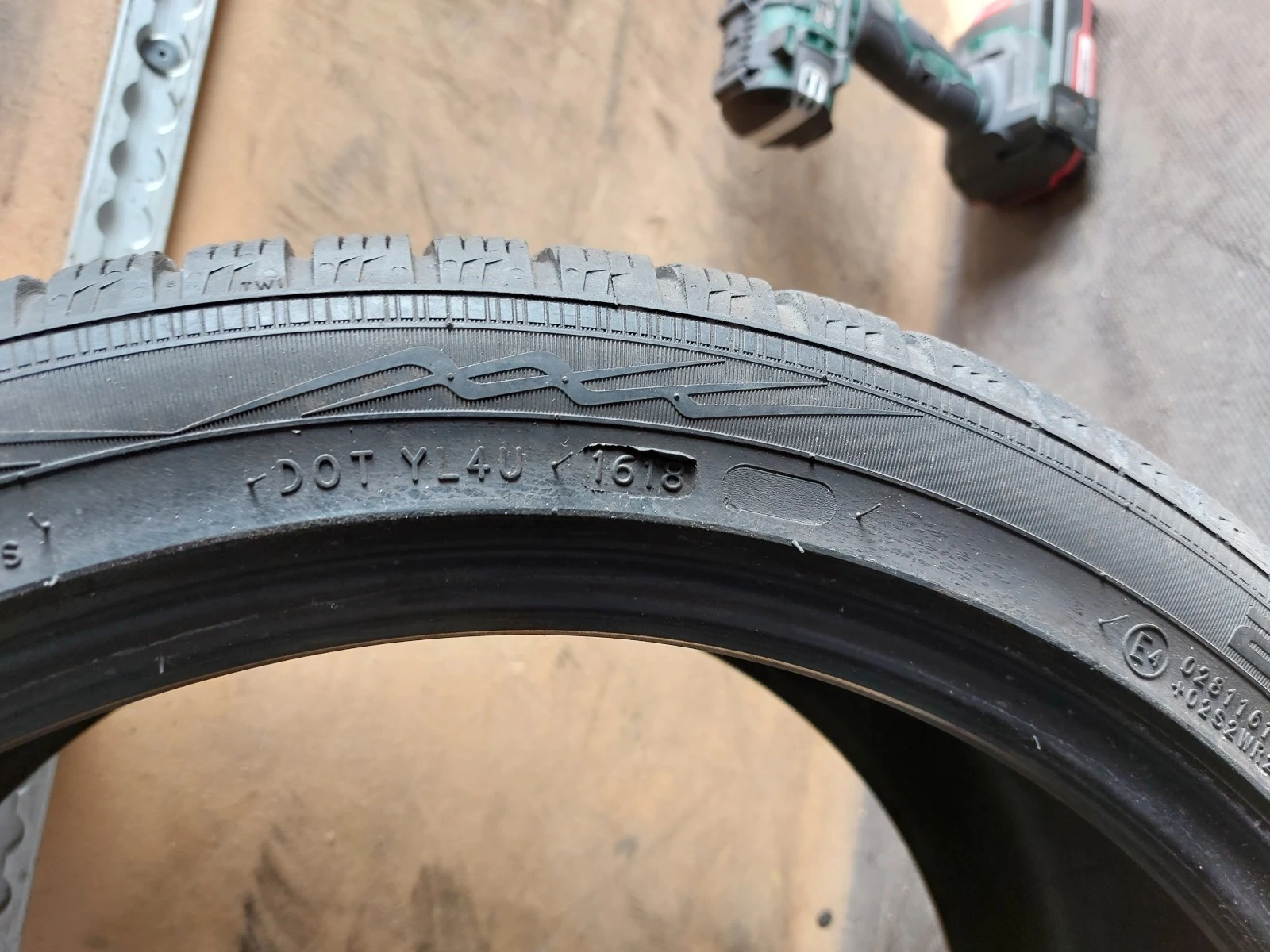 ���� 235/40R18 | Mobile.bg � ����������� 7