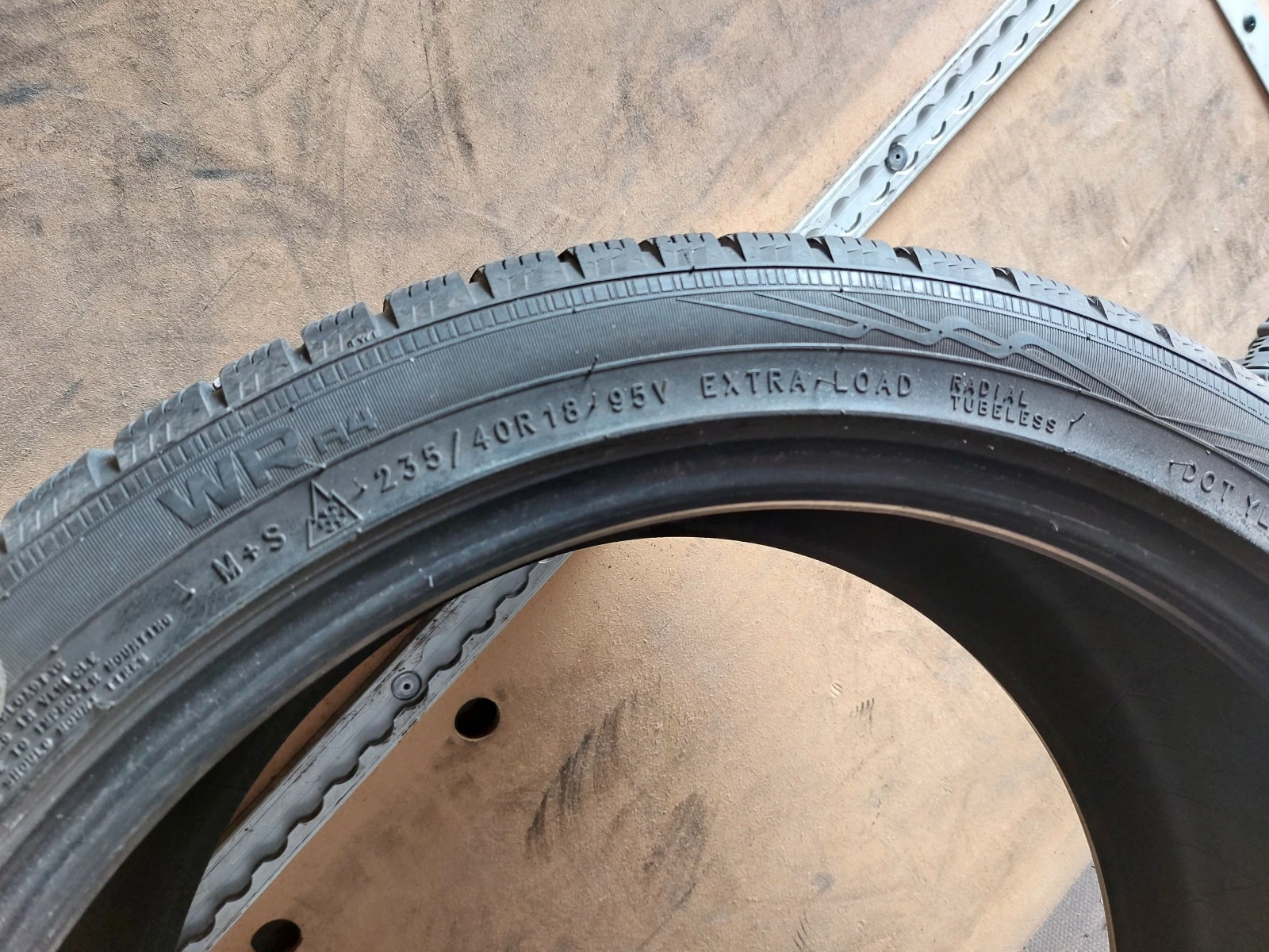 ���� 235/40R18 | Mobile.bg � ����������� 6