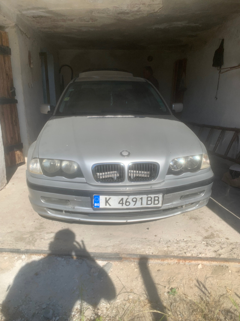BMW 320, снимка 6 - Автомобили и джипове - 46123533