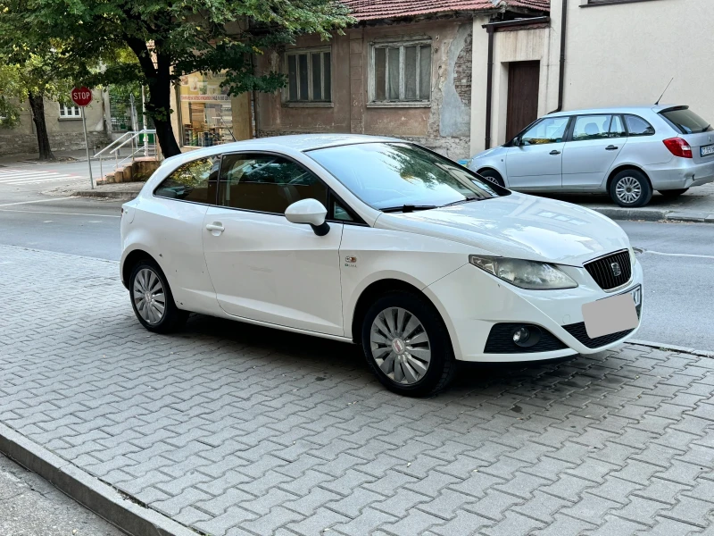 Seat Ibiza, снимка 2 - Автомобили и джипове - 47793046