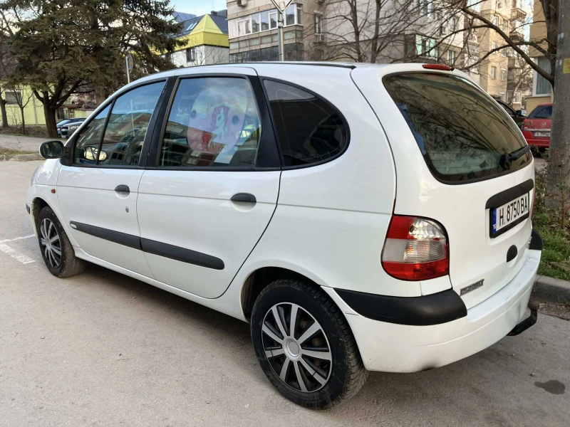 Renault Scenic, снимка 3 - Автомобили и джипове - 49498300