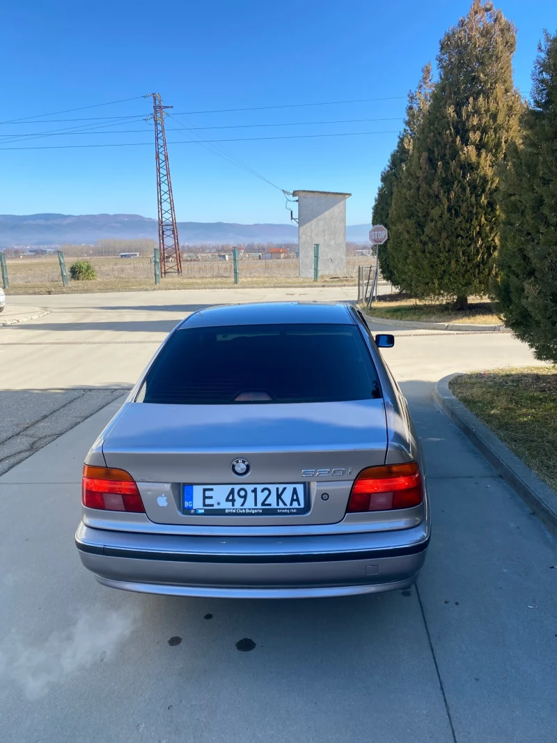 BMW 520, снимка 5 - Автомобили и джипове - 48825665