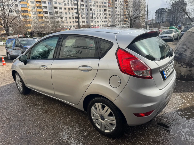 Ford Fiesta Хечбек, снимка 17 - Автомобили и джипове - 49510792