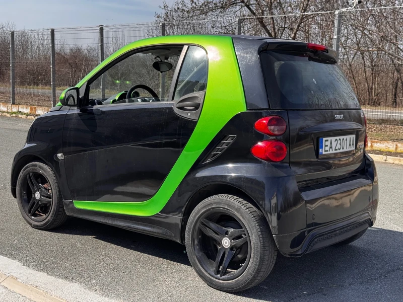 Smart Fortwo Brabus Electric, снимка 5 - Автомобили и джипове - 49472043