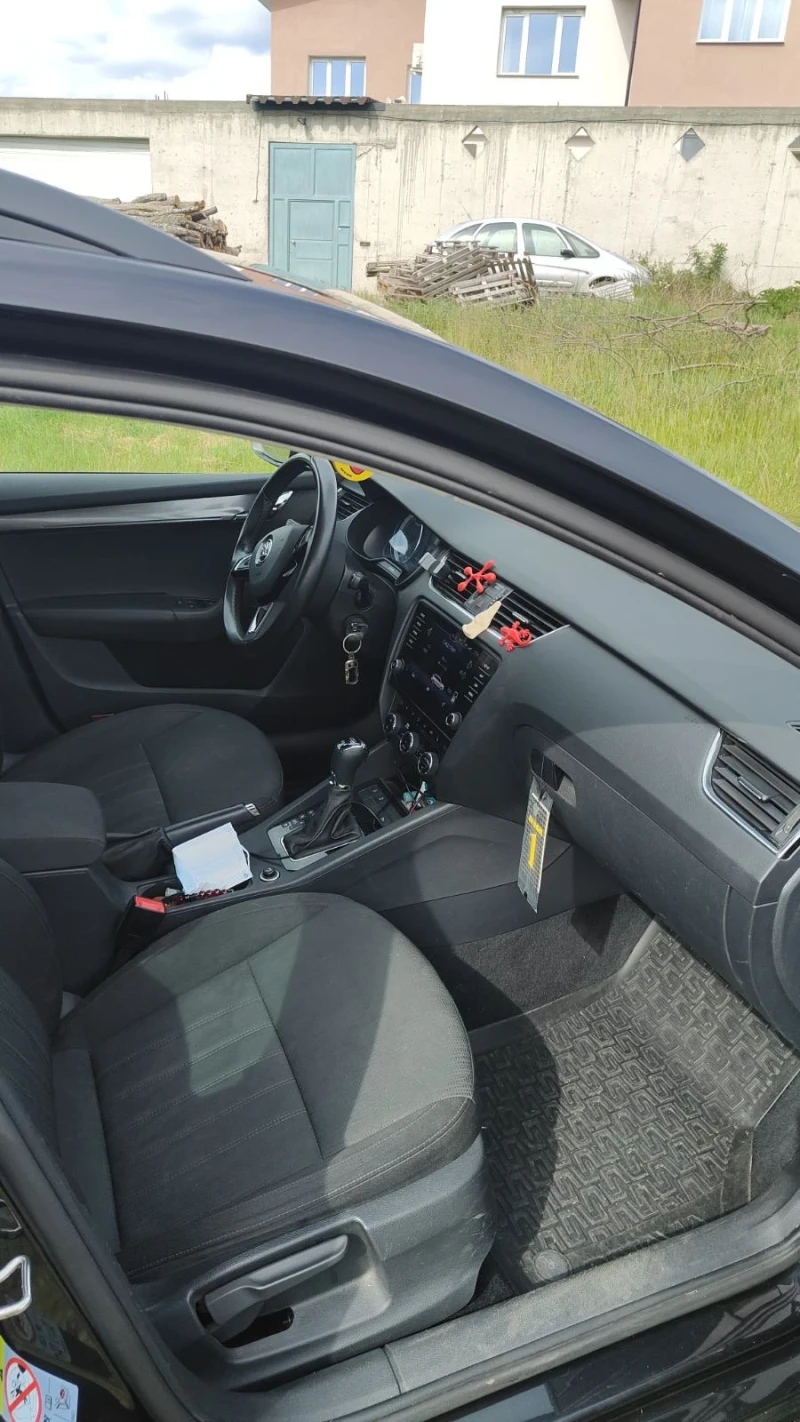 Skoda Octavia, снимка 9 - Автомобили и джипове - 52509784