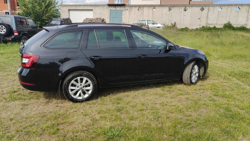 Skoda Octavia, снимка 4 - Автомобили и джипове - 52509784