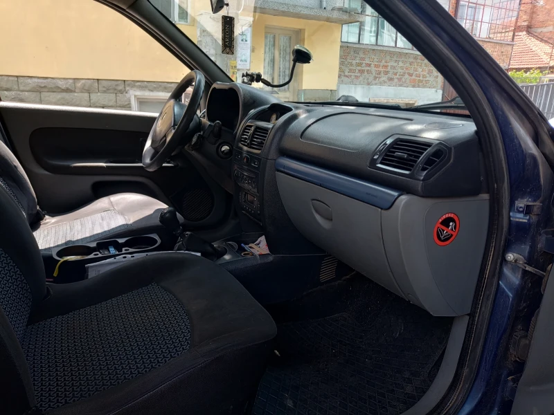 Renault Symbol, снимка 9 - Автомобили и джипове - 52121914