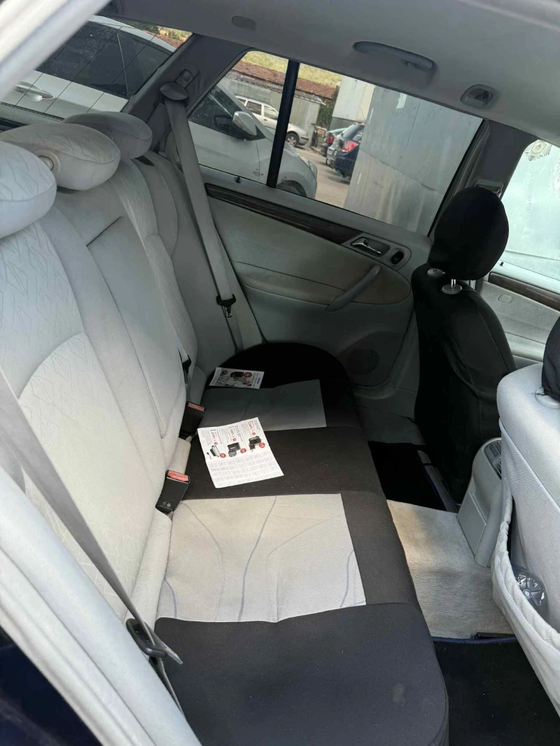 Mercedes-Benz C 220, снимка 9 - Автомобили и джипове - 51969798