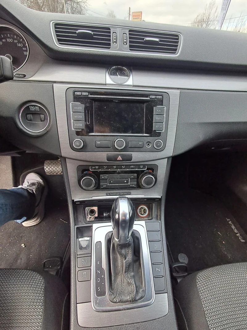 VW Passat 2.0 DSG, снимка 6 - Автомобили и джипове - 52191752